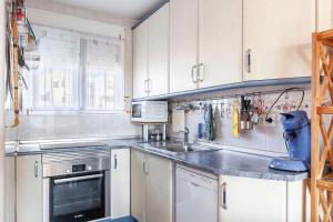 Sun and relax at the Tropicana beach