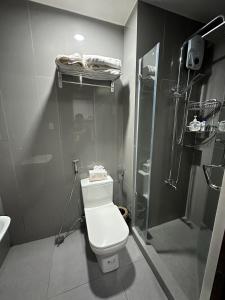 2 Bed Suite at Air Residences Condo, Ayala Ave Makati