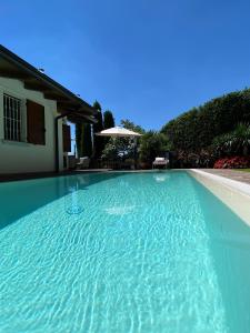Villa Rondine - Villa mit beheiztem Pool