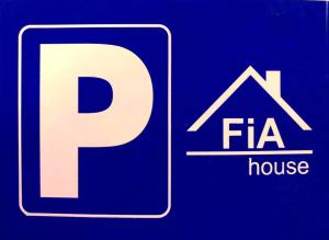 FIA HOUSE Hrom