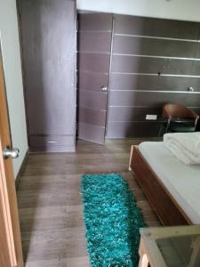 COSY STAYs # HUNGRY HOME