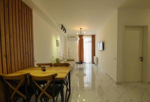 White Bridge Riverside