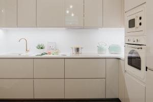 Prague Days - One Bedroom Apartment with 2 Frame TVs in City Center