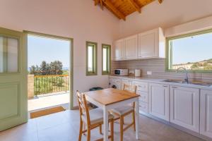 Eleonas Seaview Cottages