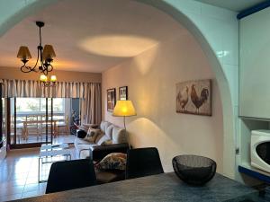 Apartamento bajo el gallo