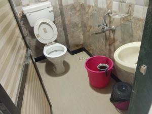 Hotel Mumbai Residency near us consulate jio world convention center BKC