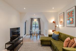 Cityscape Penthouse Ladywell