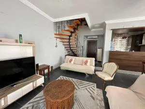 Triplex Villa with Pool and Garden - Lara