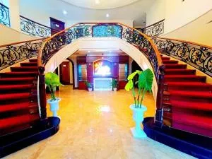 King's Mansion Resort - Ulat Segundo