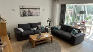 Beliebte Lage mit Stellplatz 11KW type2 - Nienbrügge