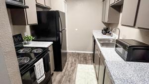 Vibrant Texan Escape with Patio & Gated Community