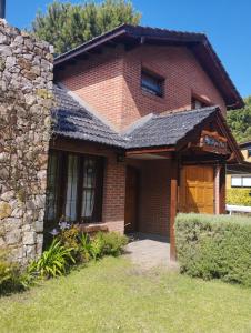 Chalet con Piscina exclusiva en el centro de Mar de las Pampas