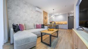 Apartament Black & Pink A020 - Holiday City