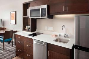 Towneplace Suites By Marriott Louisville Northeast