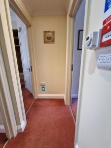 R104 1st Flr Room Near Paddington Station-B21