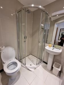 R104 1st Flr Room Near Paddington Station-B21