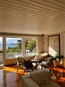 Delightful vacation home - boat - seaview - garden - Eide