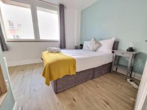Colourful City Centre Hideaway, sleeps 6