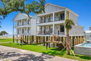 Beach Retreat - غولفبورت