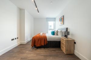 Mitre Haring by Artsy