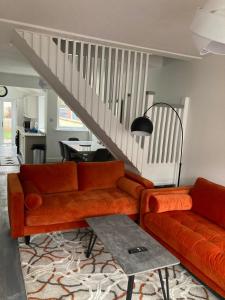 White Sands, NEWLY renovated central 2 bed house near Cleethorpes beach andamenities