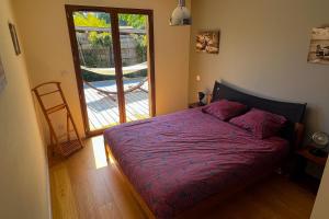 Appartements Appartement 2 chambres, terrasse bois independante, acces piscine privee : photos des chambres