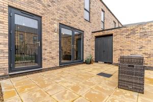 Parkes Six One - Stunning 3 Bed House - Central Birmingham - Free Parking - Contractors & Family Stays
