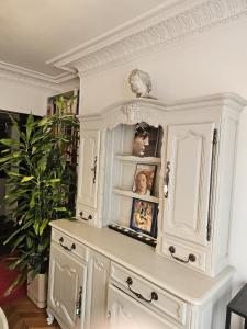 Montmartre beautiful 67 m2 Apartment with Gym & Balcony