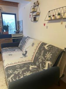 Stoykite Escape House