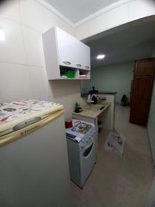 Linda Kitnet Balneário PG-Vl Caiçara - SP 50 mts do MAR