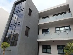 Blue Hue Setlhoa -Gemstone Lifestyle - Mmopone