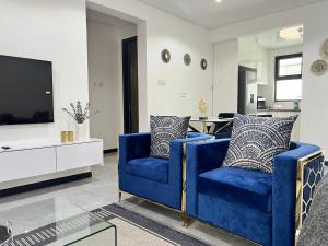 Blue Hue Setlhoa -Gemstone Lifestyle