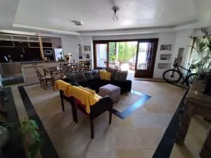 Casa no centrinho de Atlântida Sul - 奥索里乌