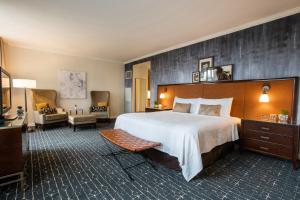 Wellness Suite, 1 Bedroom Suite, 1 King, City view room in Magnolia Hotel Houston a Tribute Portfolio Hotel