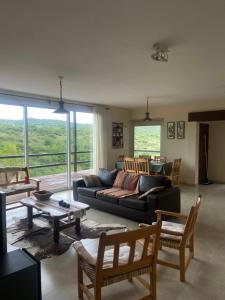 Casa de campo frente al río