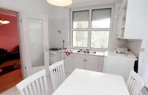 Yuliya 9 - 赫维兹