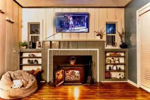 3B Hot Tub, 4mi from Sequoia, Arcade Games, Foosball - 红杉国家公园