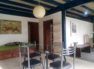 Casa del Aguacate Cumbaya - Tumbaco