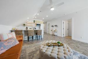 Presidential Suite Sandusky Waterfront Area