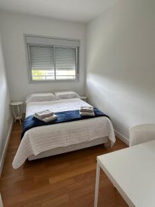 Cobertura com dois quartos em frente ao Einstein e Estádio do MorumBis minima 3 diarias