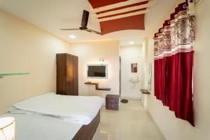 X Western Hills panchagani
