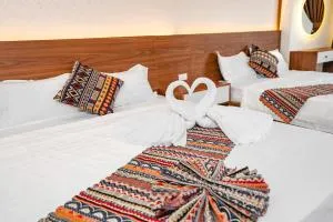 HAGTrip Hotel - Làng Cac