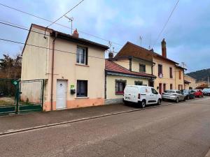 Maisons de vacances Maison de ville confortable proche nature, ideale pour 4 personnes - FR-1-589-772 : photos des chambres