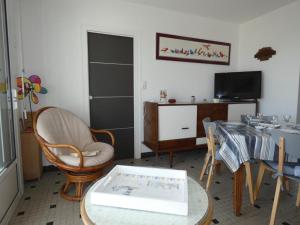Appartements Appartement 35m² proche plage avec balcon, parking et animaux admis - 4 personnes - FR-1-540-306 : photos des chambres