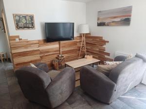 Appartements Duplex nature avec piscine, parc et Wi-Fi - FR-1-589-771 : photos des chambres