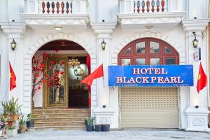 Black Pearl Hotel