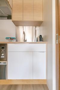 Cinema Under the Stars, Near Beach, CBD & Airport