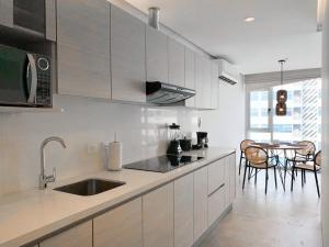 Suites cerca del aeropuerto - terminal terrestre y centros comerciales