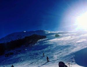 Mountain Luxe 3BR Villa 450m to Main Lift