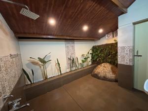 The Perch - Daisy Land